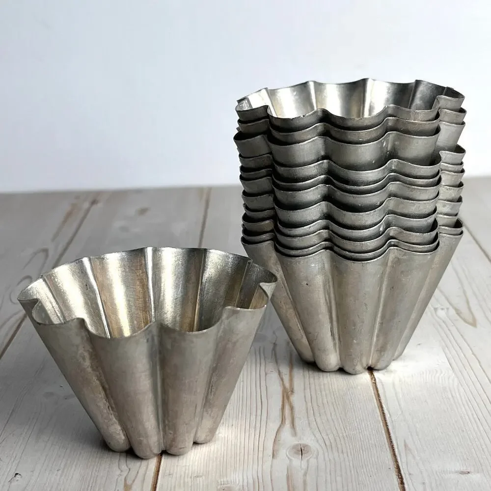 Lot of 20 Vintage Aluminum Individual Baking Gelatin Molds Grandma Cottage Farm